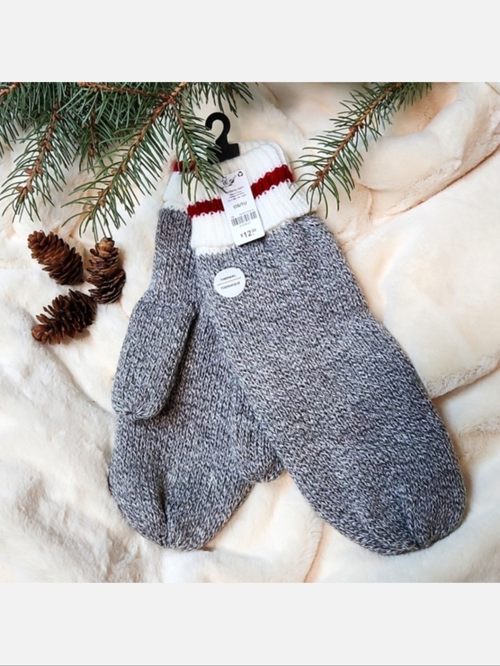 🆓️ W/ $45 Purchase! Ardene Cabin Knit Mittens, OS ~ NWT